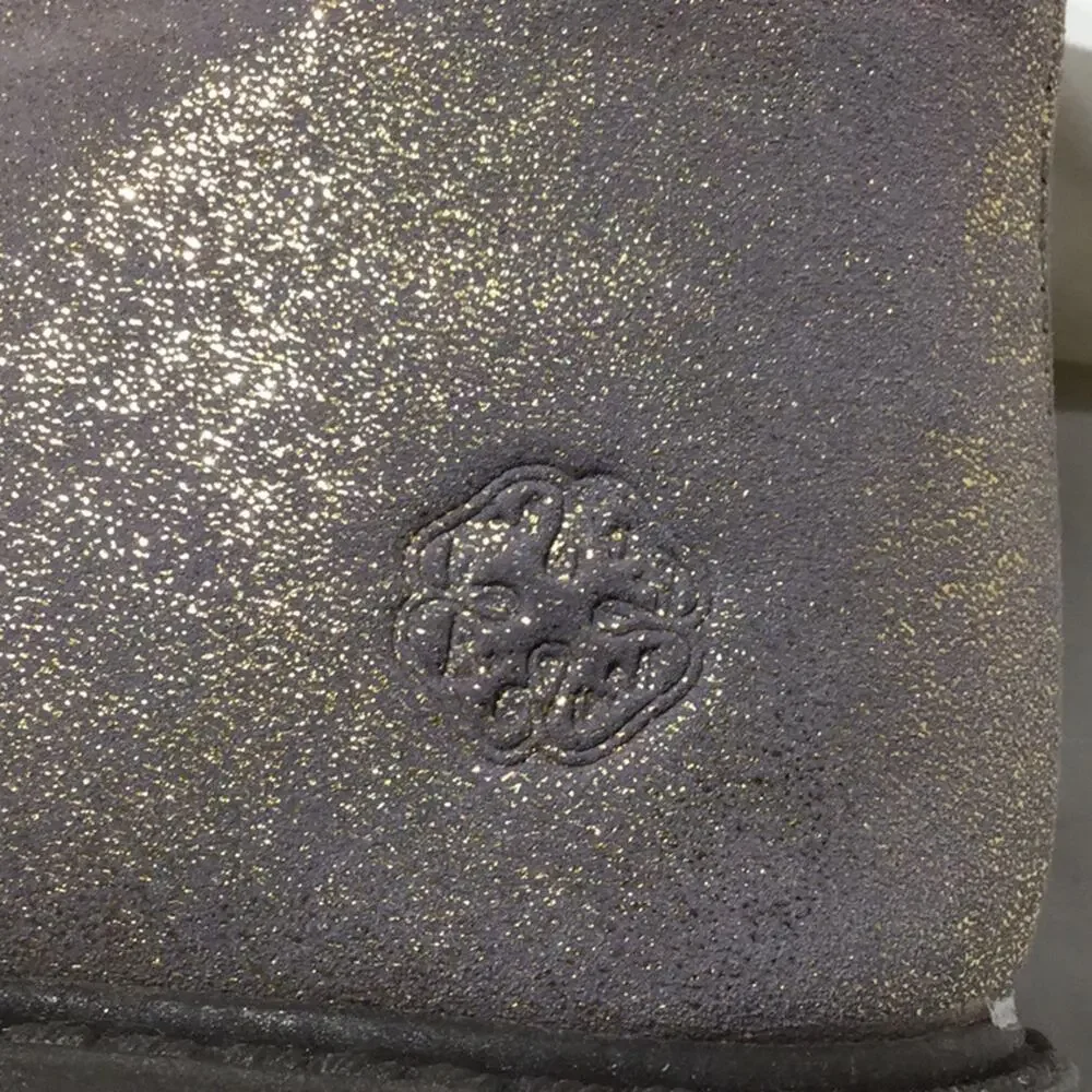 Oshkosh shimmer boot 9 worn once side zips